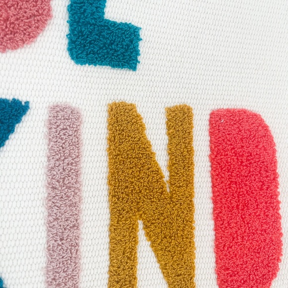 BE KIND wall hanging - Picture 2 of 2